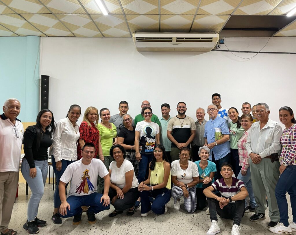 Grupo participante del encuentro de cultura vocacional 2024 en Valera